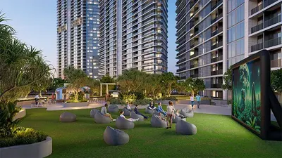 Sobha Solis photo 6