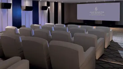 Four Seasons Private Residences photo 6